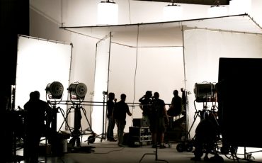 Iluminación en la puesta en escena: claves para iniciarse en el diseño de ambientes únicos